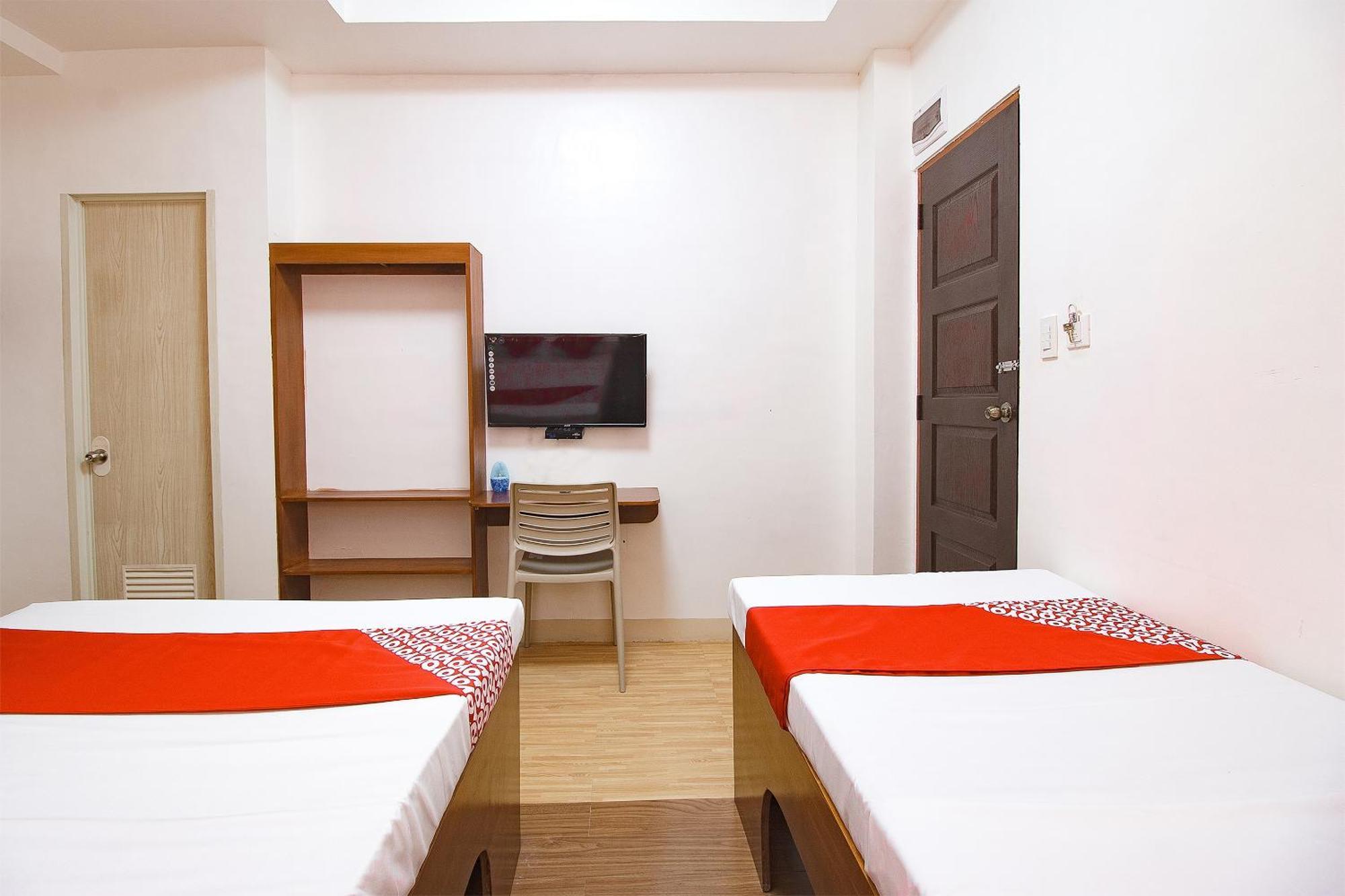 Oyo 685 K Fortune Apartelle Lapu-Lapu City Exterior foto