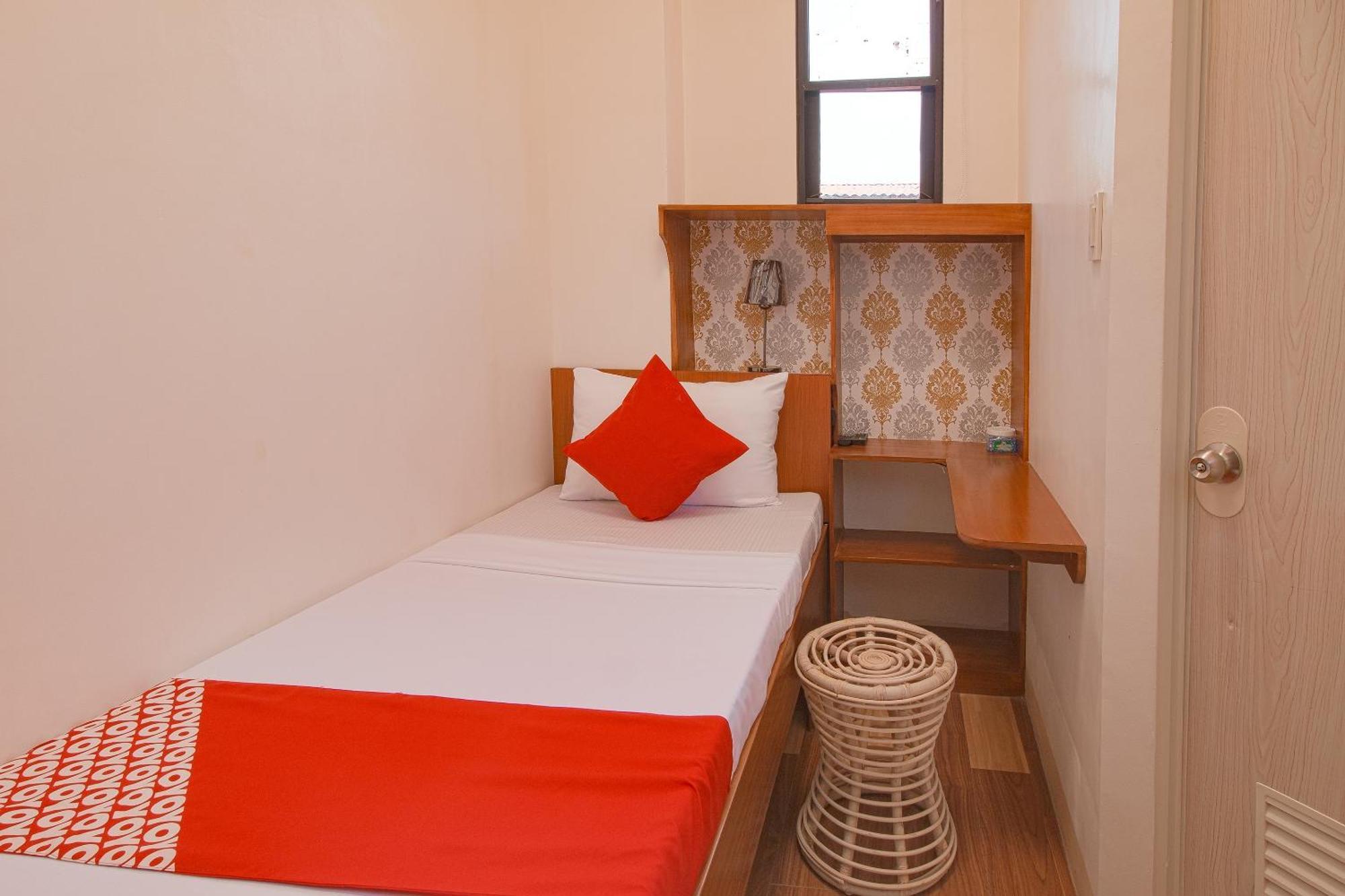Oyo 685 K Fortune Apartelle Lapu-Lapu City Exterior foto