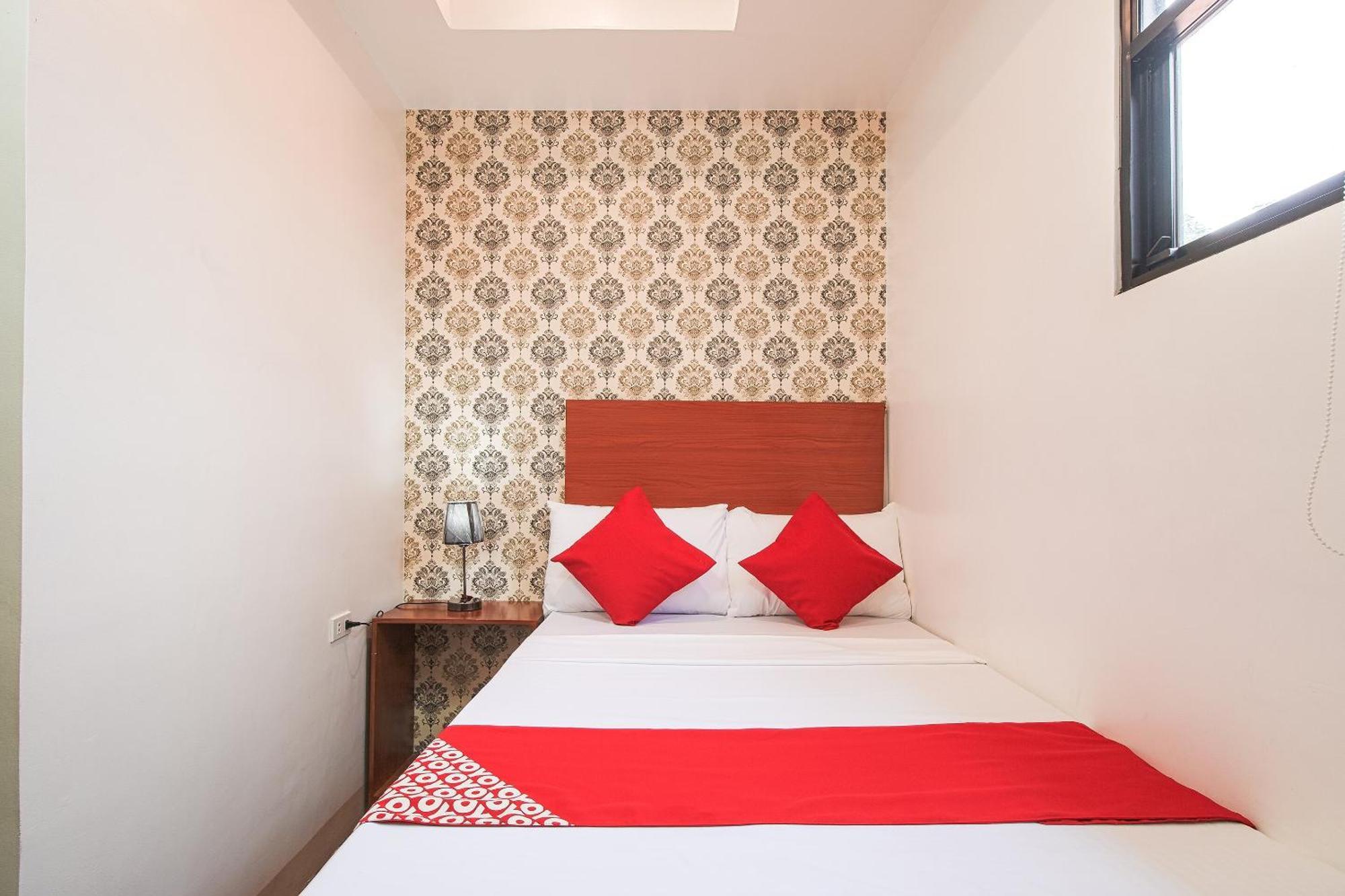 Oyo 685 K Fortune Apartelle Lapu-Lapu City Exterior foto